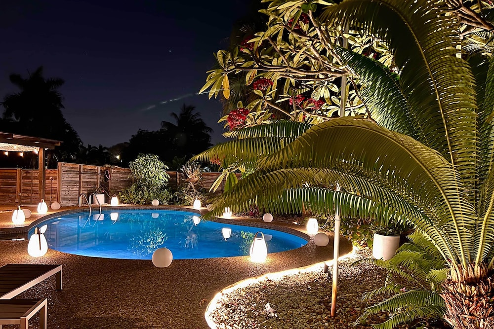 2 Mi To Beach Oakland Park Home with Outdoor Oasis — 4-Star Luxury Hotel in Oakland Park, United States
