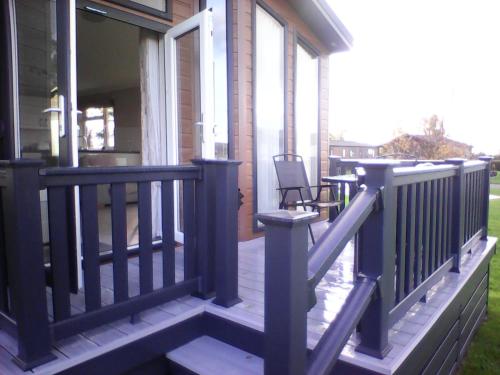 Meadow view country lodge great views on lovely small select park