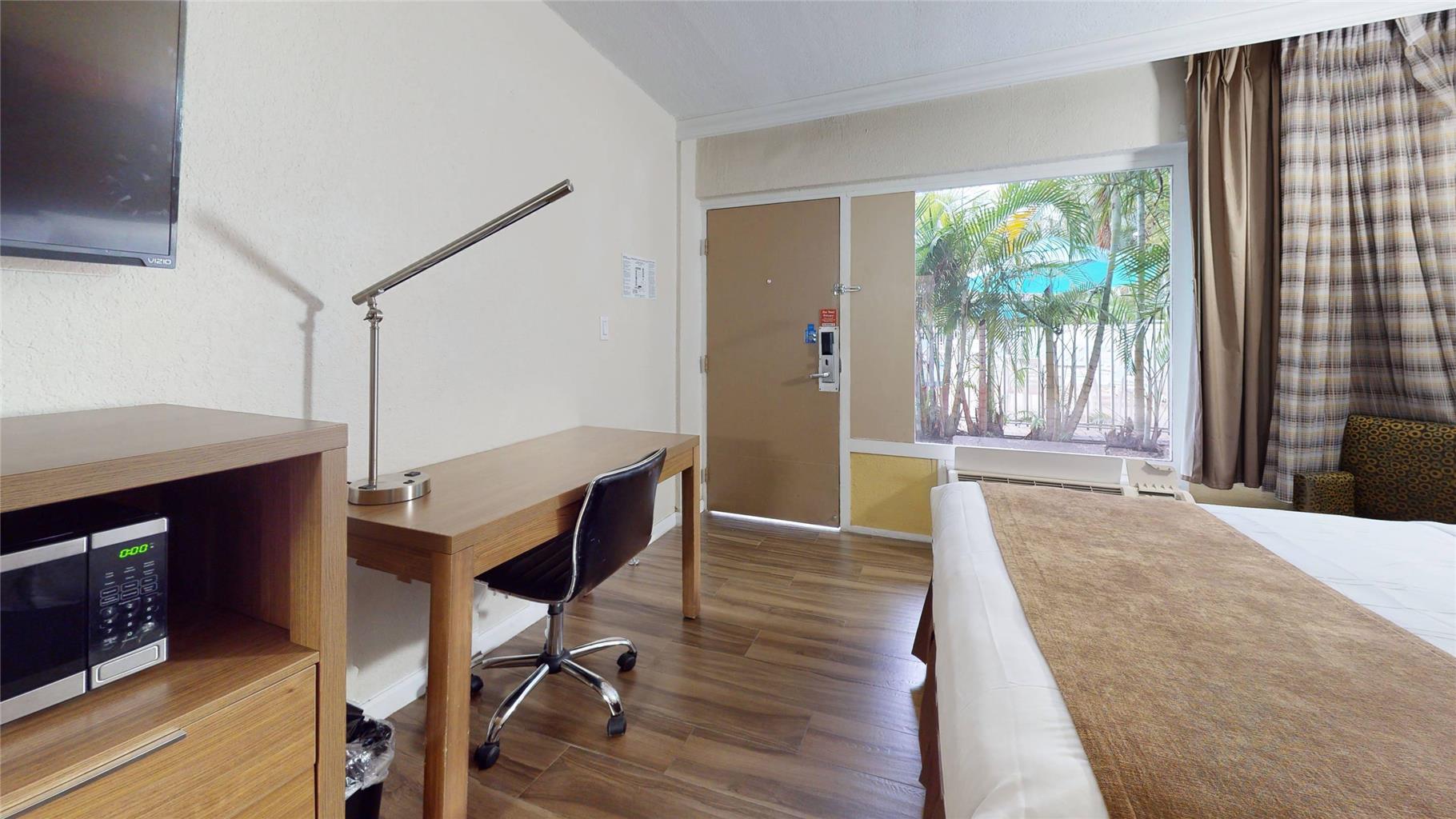 Rodeway Inn & Suites Fort Lauderdale Airport & Cruise Port - photo 29