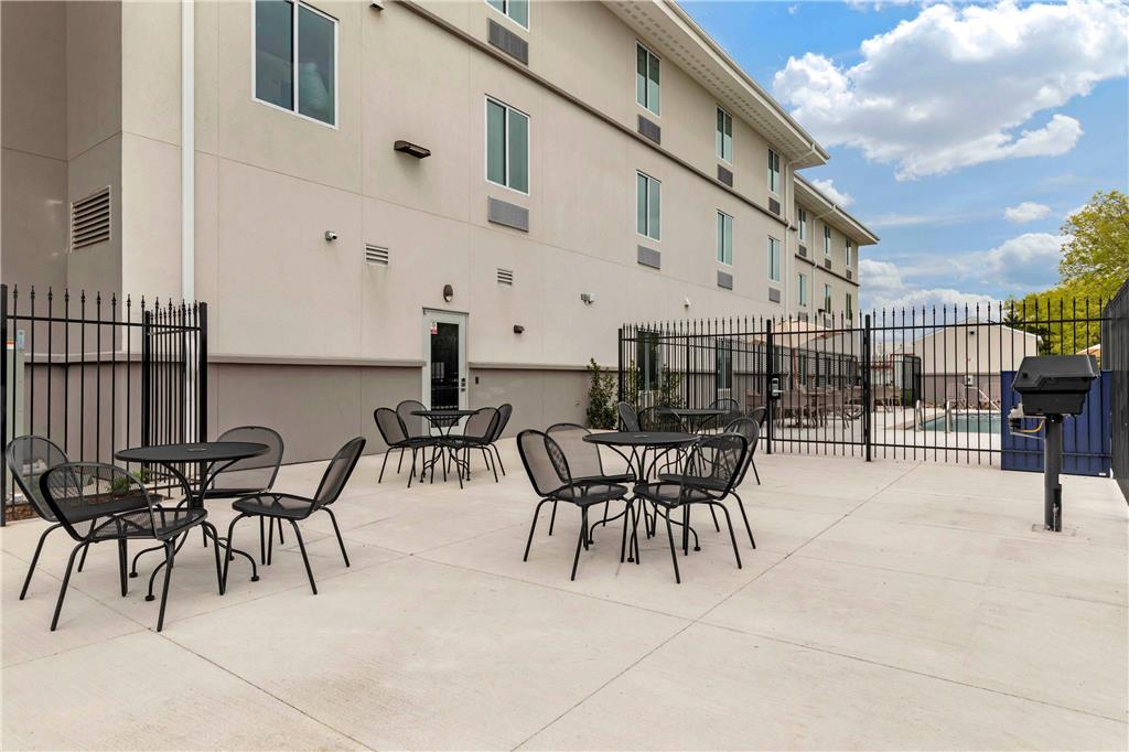 MainStay Suites Lancaster Dallas South - photo 31
