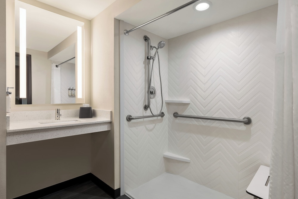 Holiday Inn Columbus Hilliard by IHG - photo 12