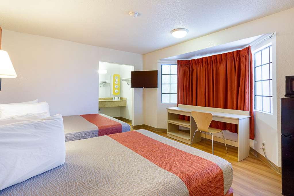 Motel 6 Mesa South - photo 14