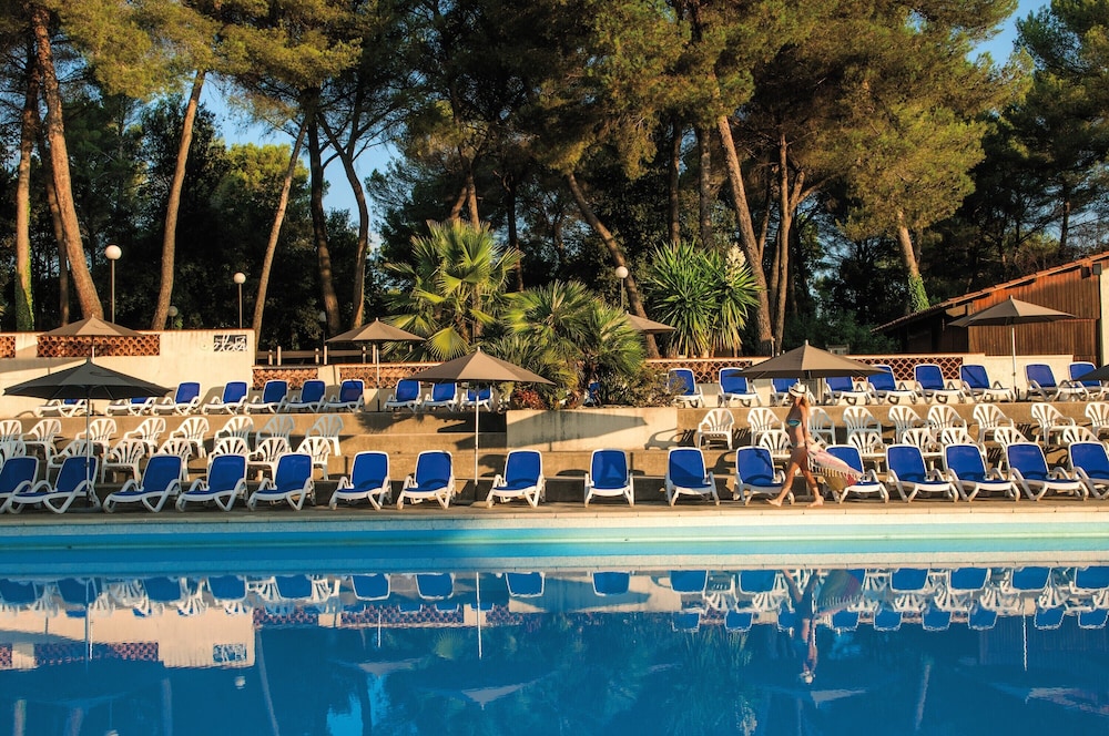 Belambra Clubs La Colle sur Loup Les Terrasses De Saint Paul De Vence — hotel in La Colle-Sur-Loup
