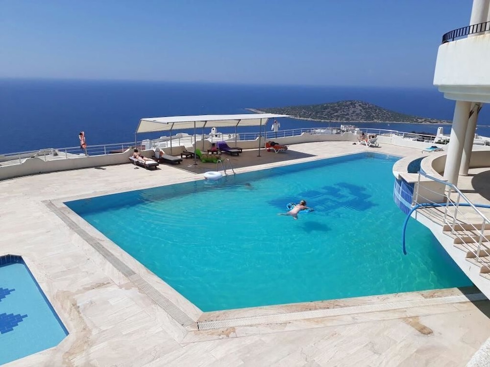 Santefe Homes Gumusluk — 5-Star Luxury Hotel in Bodrum, Turkey