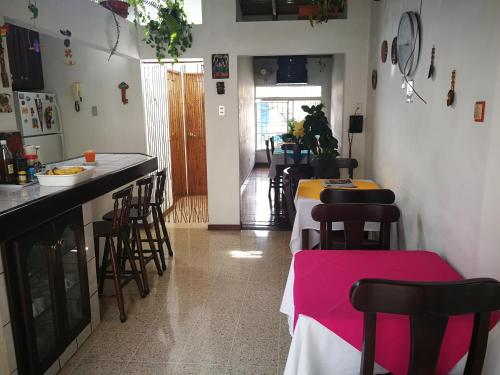 Hotel Hojarascas — hotel in Heredia