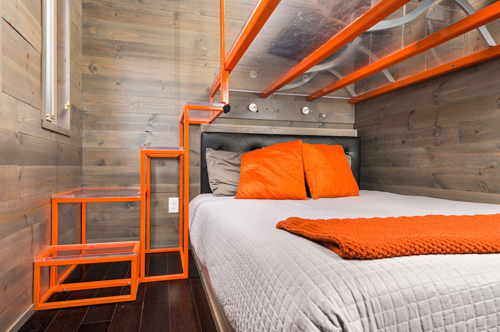 Tiny Digs Hotel of Tiny Houses - photo 26