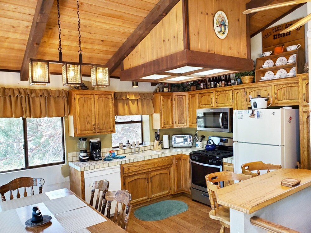 Smokey Bear's Den - photo 5