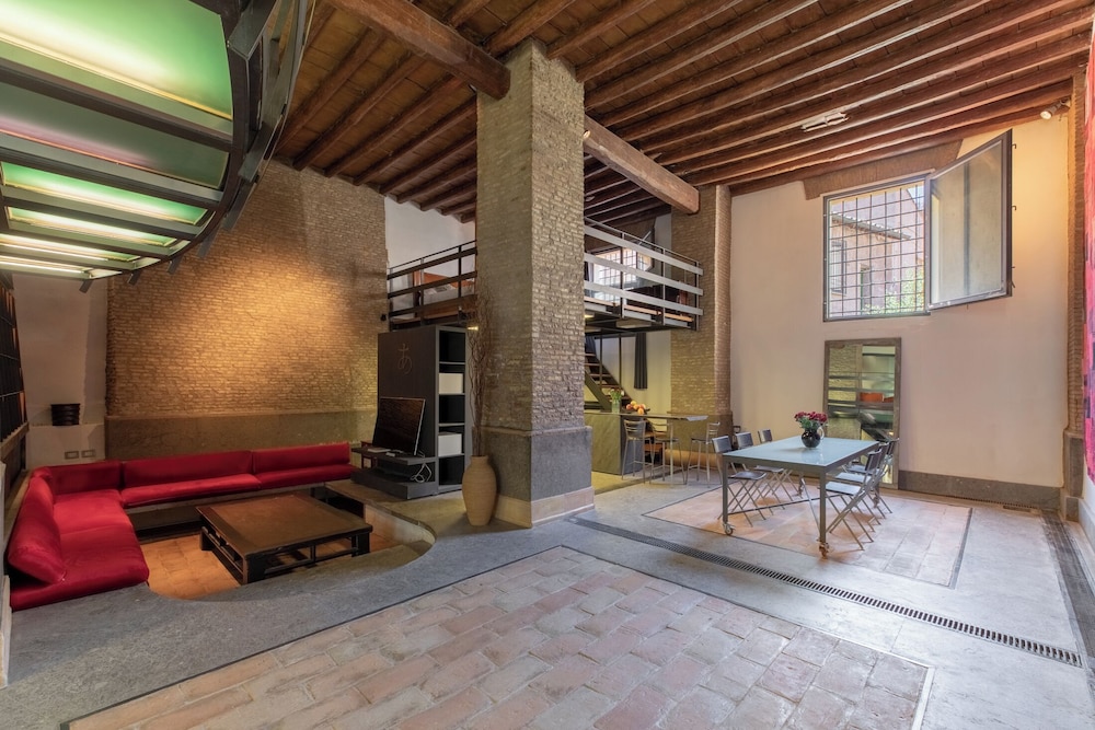 Santa Cecilia Loft — 4-Star Luxury Hotel in Rome, Italy