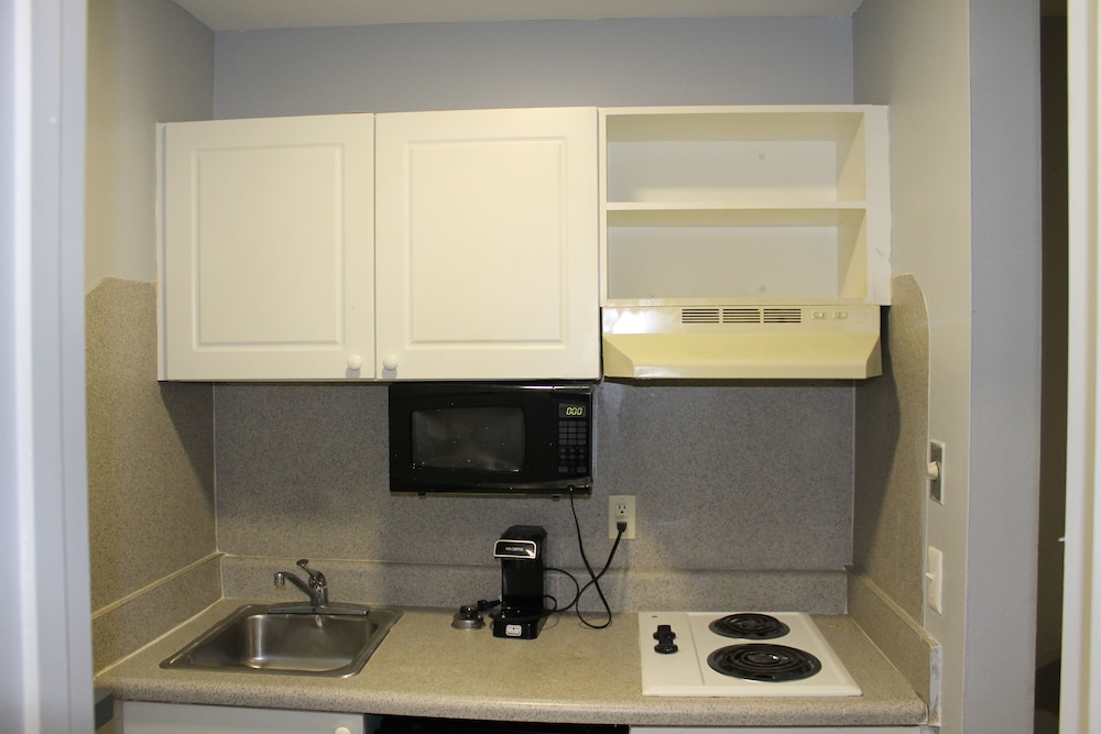 Budgetel Inn and Suites Atlanta Midtown - photo 12