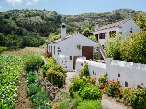 Casa Rural La Cuna — 4-Star Luxury Hotel in Los Silos, Spain