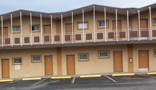 Hallmark Inn - featured photo