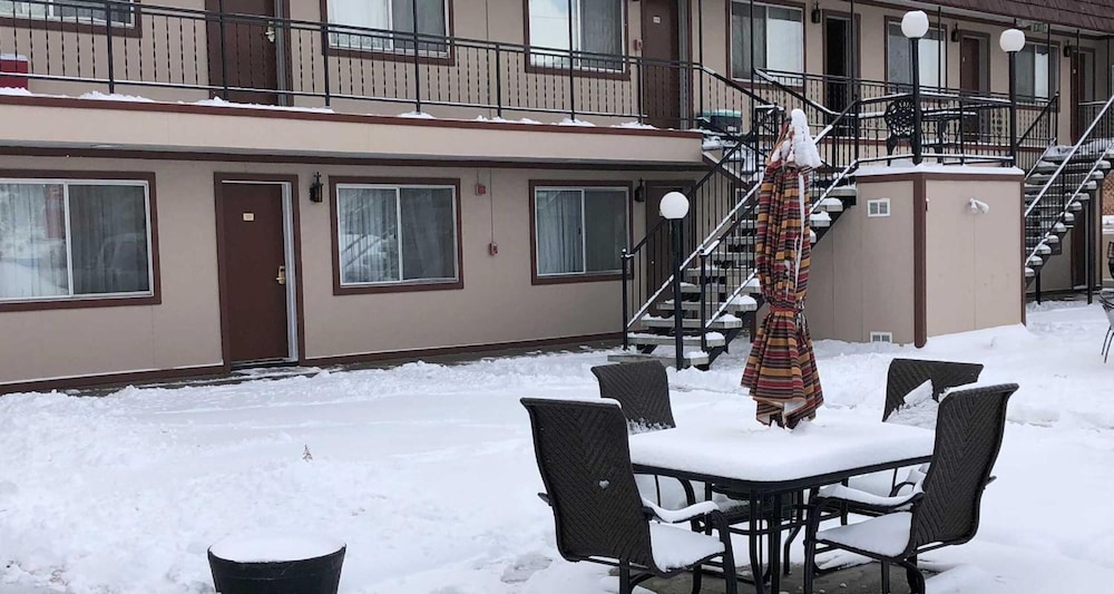 Bristlecone Motel - photo 48