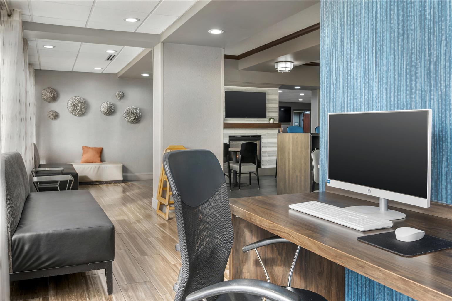 Best Western Plus Indianapolis NW Hotel - photo 35