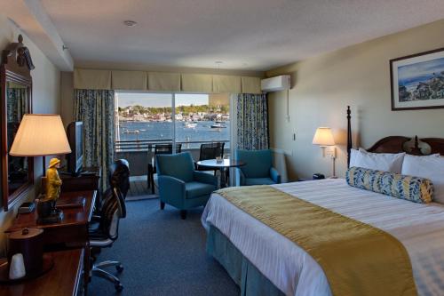 Brown's Wharf Inn - photo 10