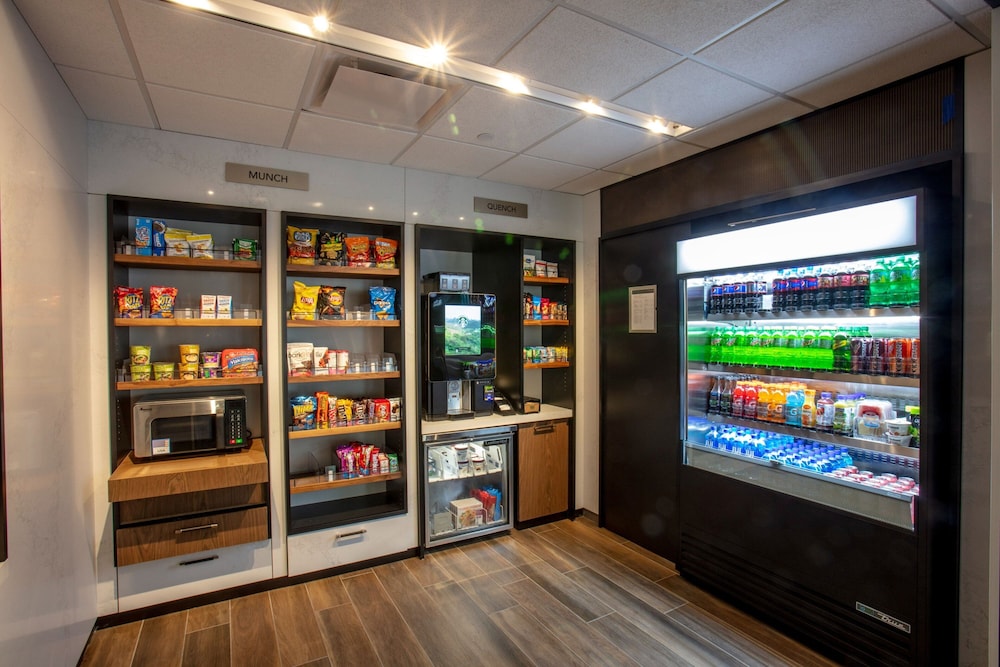 Courtyard by Marriott Rochester Downtown - photo 21