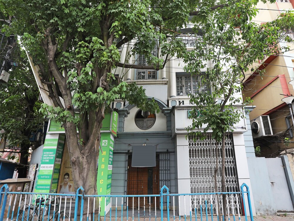 Oyo 3380 Gallery Inn - last minute hotel in Kolkata