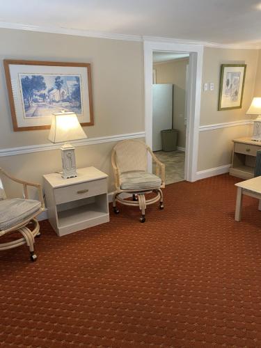 The Admiral Hotel Motel - photo 59