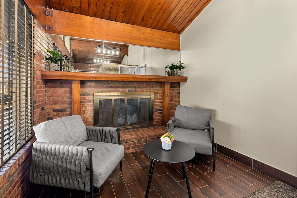 Rodeway Inn Dickson - photo 2