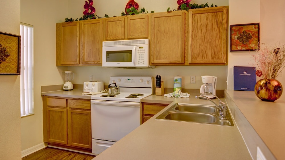 Norwich Townhome at Emerald Island - photo 8