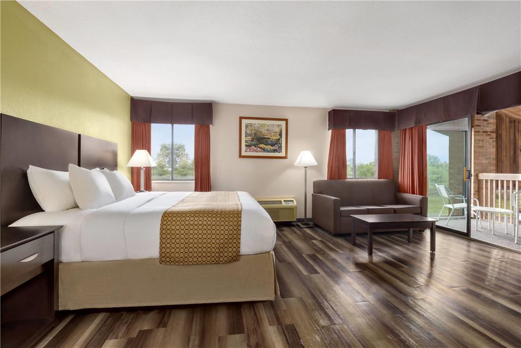 Baymont by Wyndham Monroe - photo 13