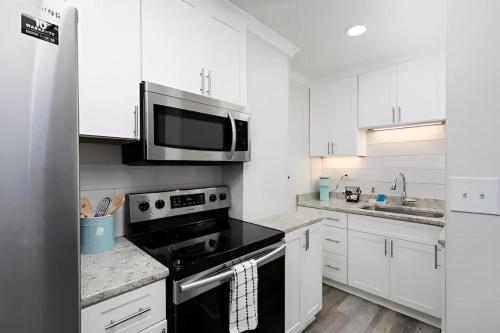 1BR Apt Centrally located City View — 4-Star Luxury Hotel in Atlanta, United States