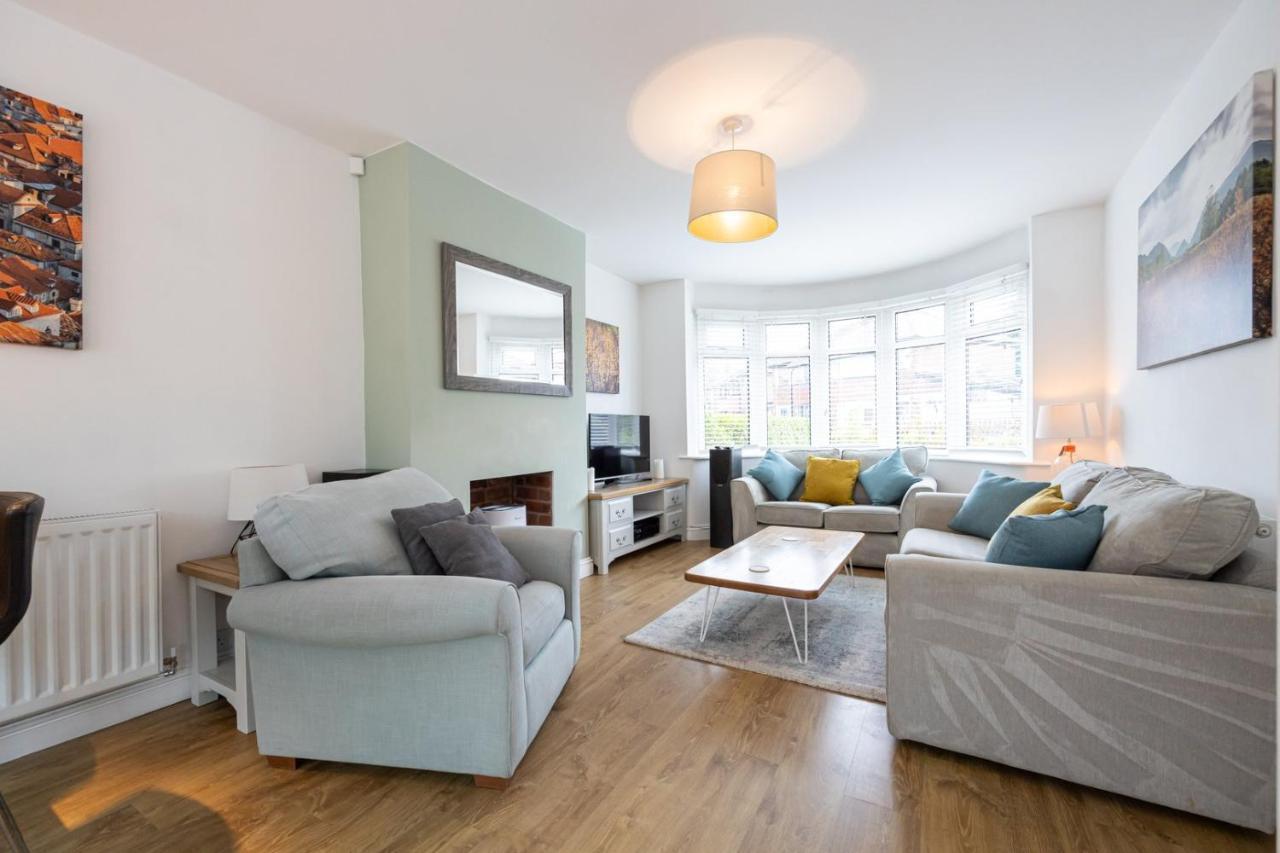 Guestready Tranquil Retreat Near Bramall Hall — Cheadle