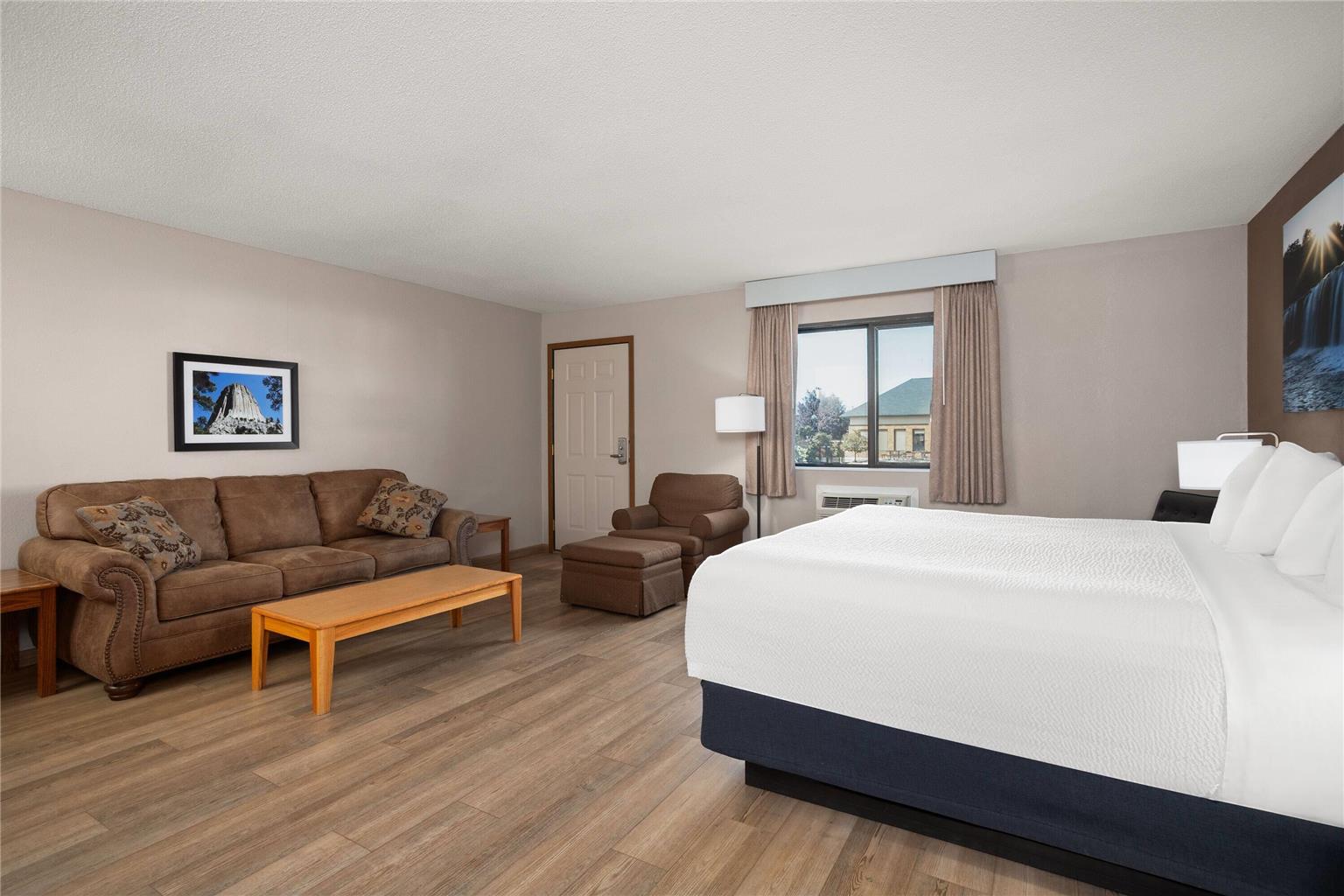 Days Inn by Wyndham Spearfish - photo 23
