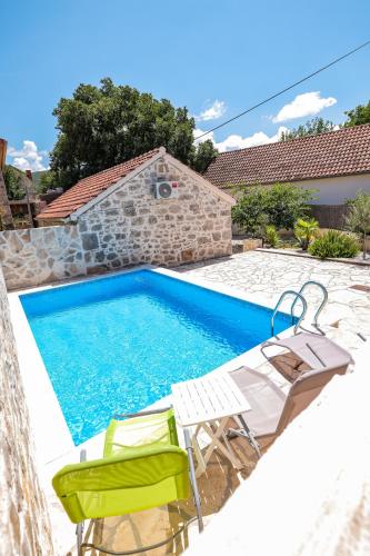 Holiday house Manuela — 4-Star Luxury Hotel in Krusevo, Croatia