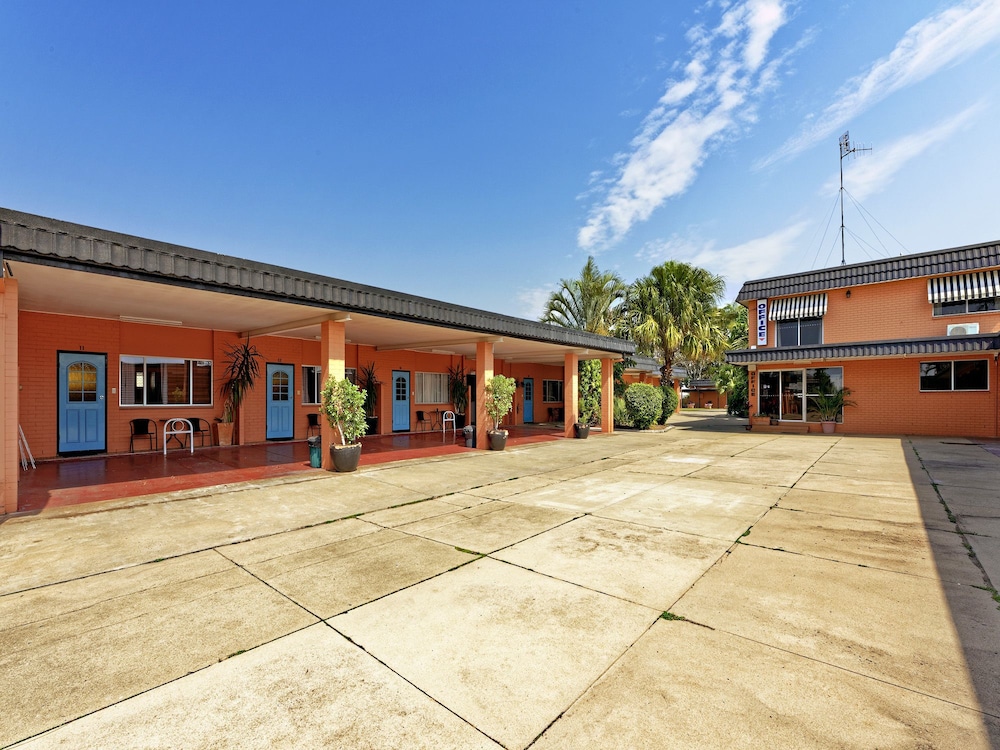 Riviera Motel Bundaberg — hotel in Bundaberg West