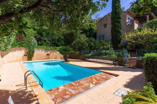 La Mandarine in Unknown City, France