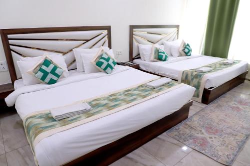 The Crown Hotel — Agra — photo 3