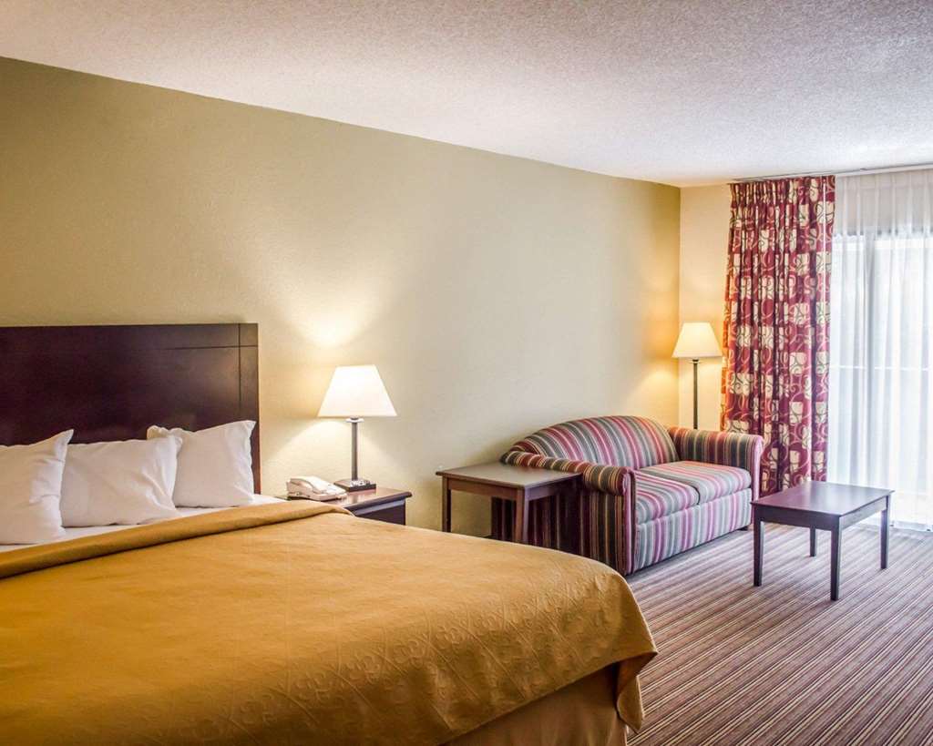 Quality Inn & Suites Pensacola Bayview - photo 16