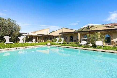Villa Madera — 4-Star Luxury Hotel in Caltagirone, Italy