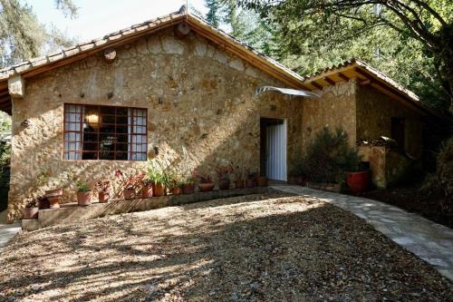 Encantadora casa de piedra — 4-Star Luxury Hotel in Guatavita, Colombia