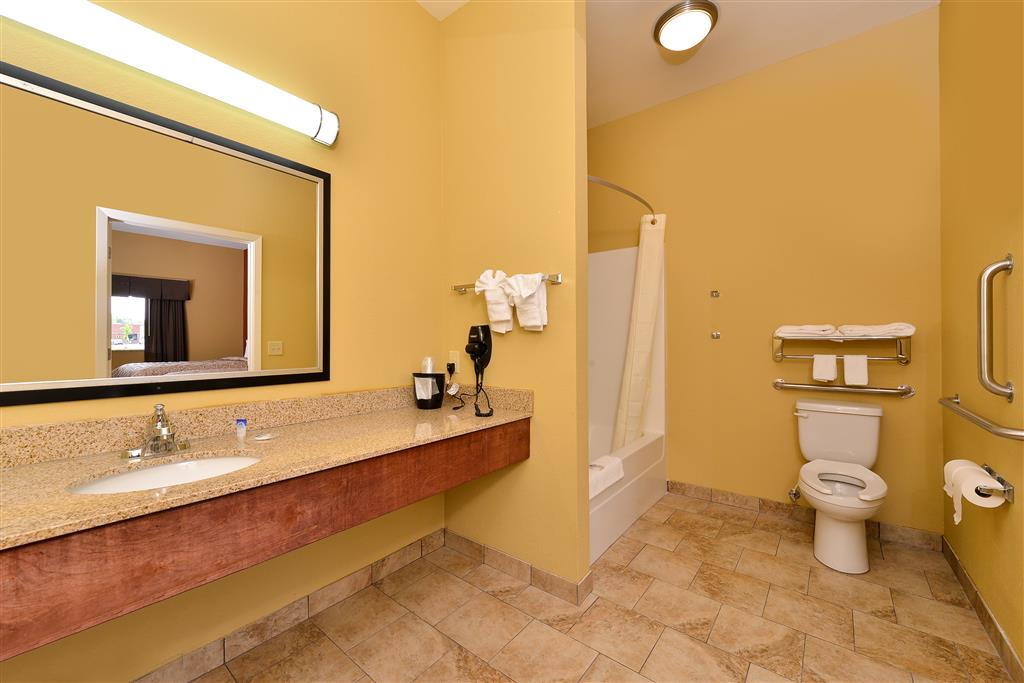 Americas Best Value Inn Tupelo - photo 9