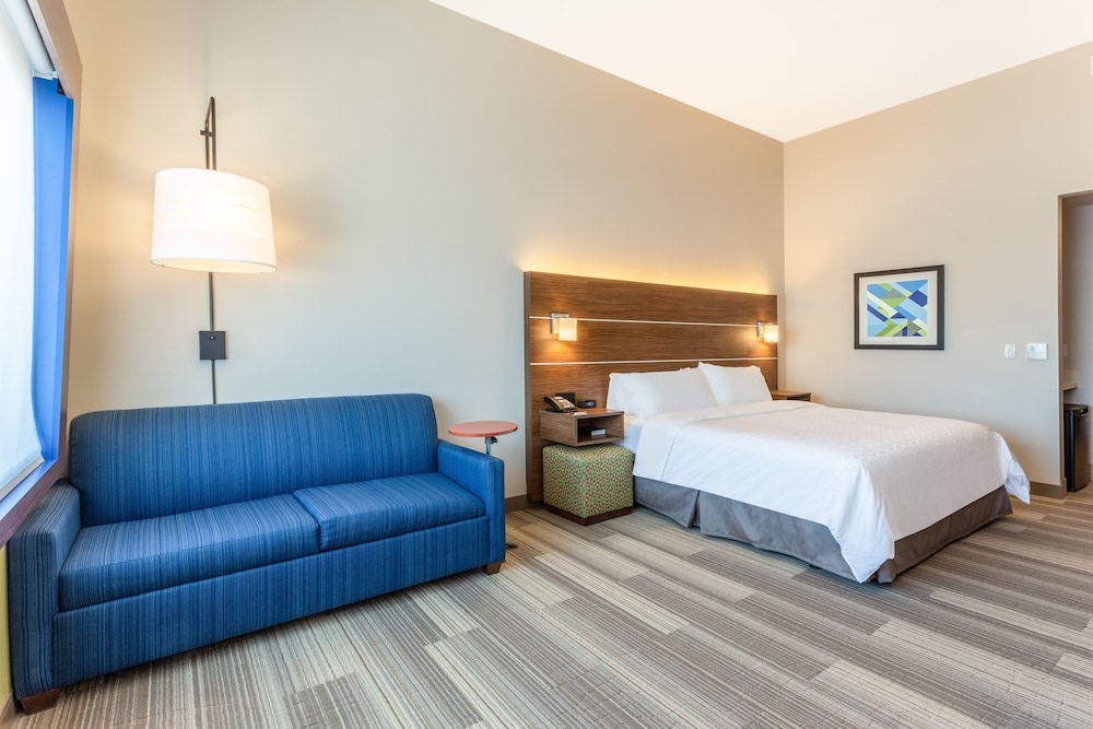 Holiday Inn Express & Suites Springfield North by IHG - photo 9