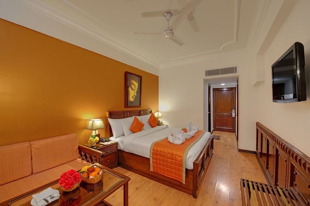 Goroomgo baljees Shimla in Shimla, India