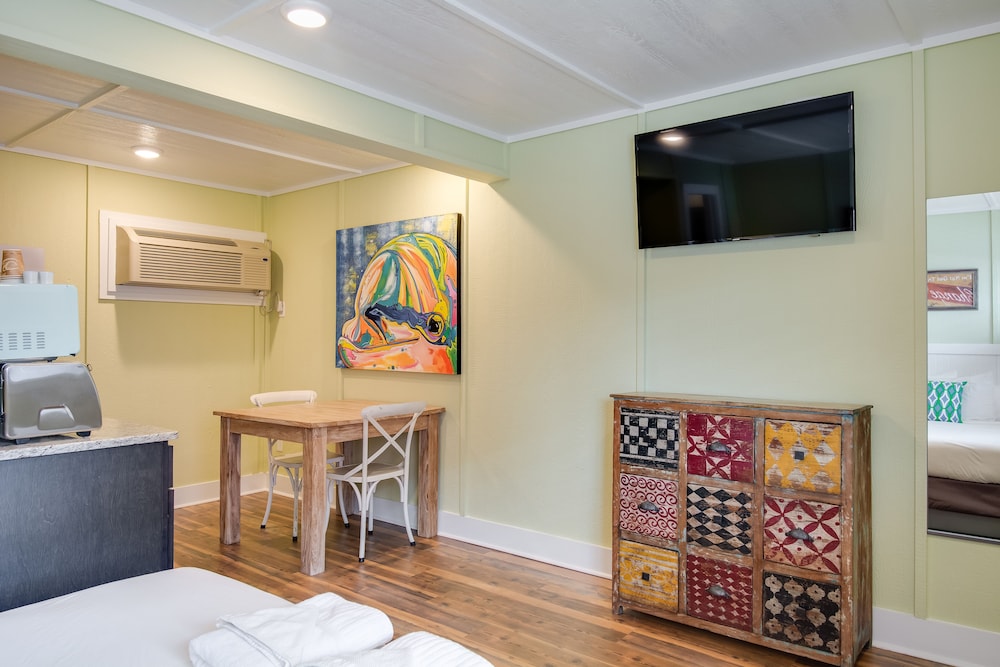See Sea Motel - photo 21