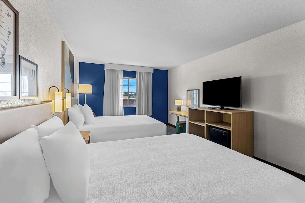 Spark by Hilton Glendale Phoenix North - photo 22