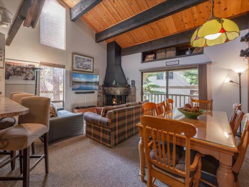 Bear’s Den in Kings Beach, United States