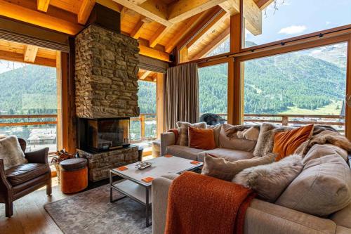 Sonnhalde II Luxury Chalet — 4-Star Luxury Hotel in Saas-Fee, Switzerland