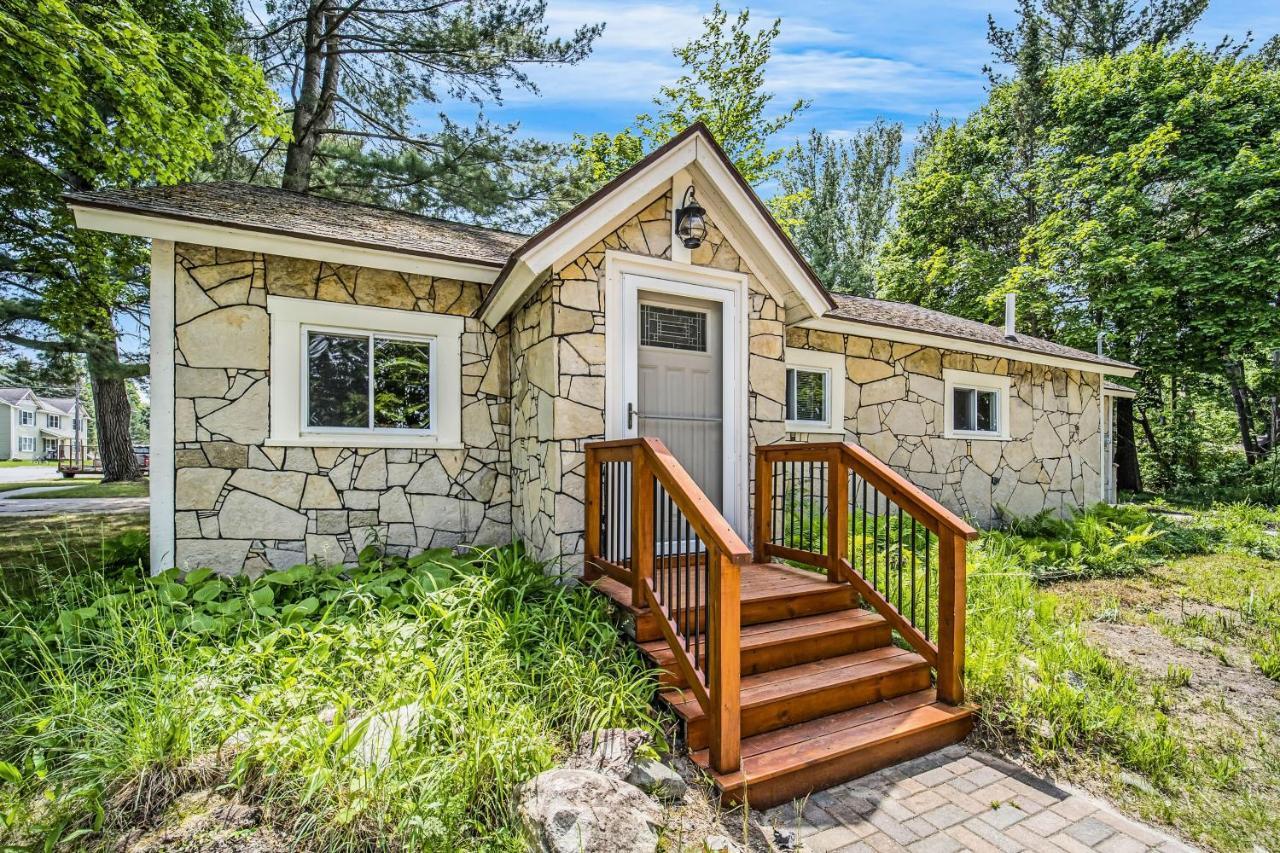 Pleasant Street Retreat — hotel in Boyne City
