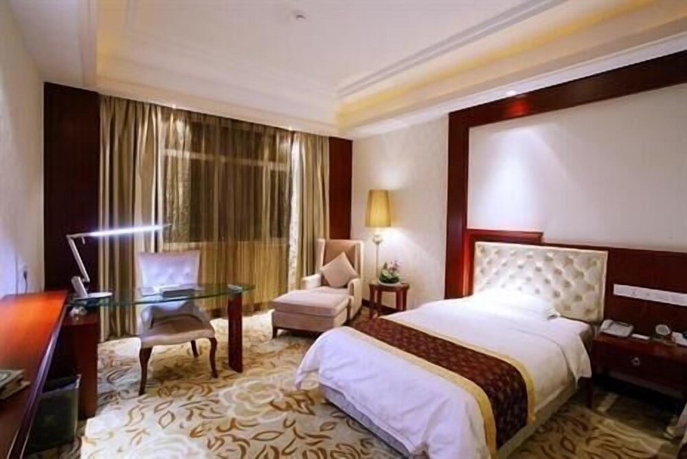 Jinan Zhuo Rui Hotel — 4-Star Luxury Hotel in Jinan, People's Republic of China