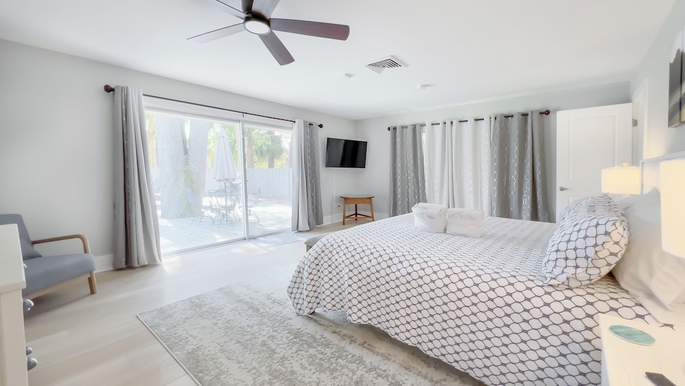 14 Beach Lagoon Road at The Sea Pines Resort - photo 3