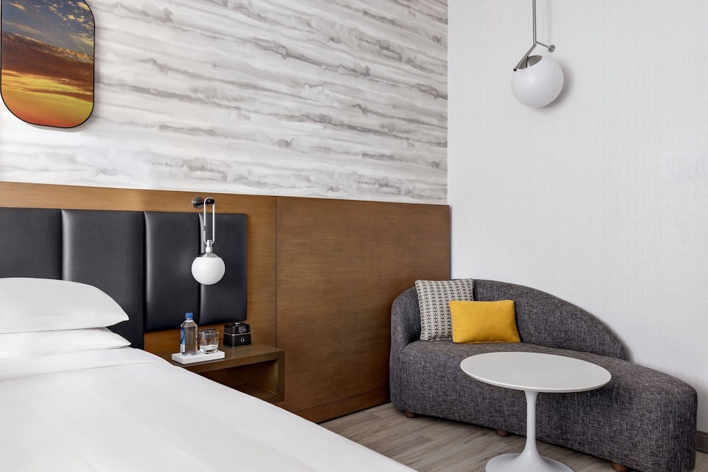 Marriott New York JFK Airport - photo 5