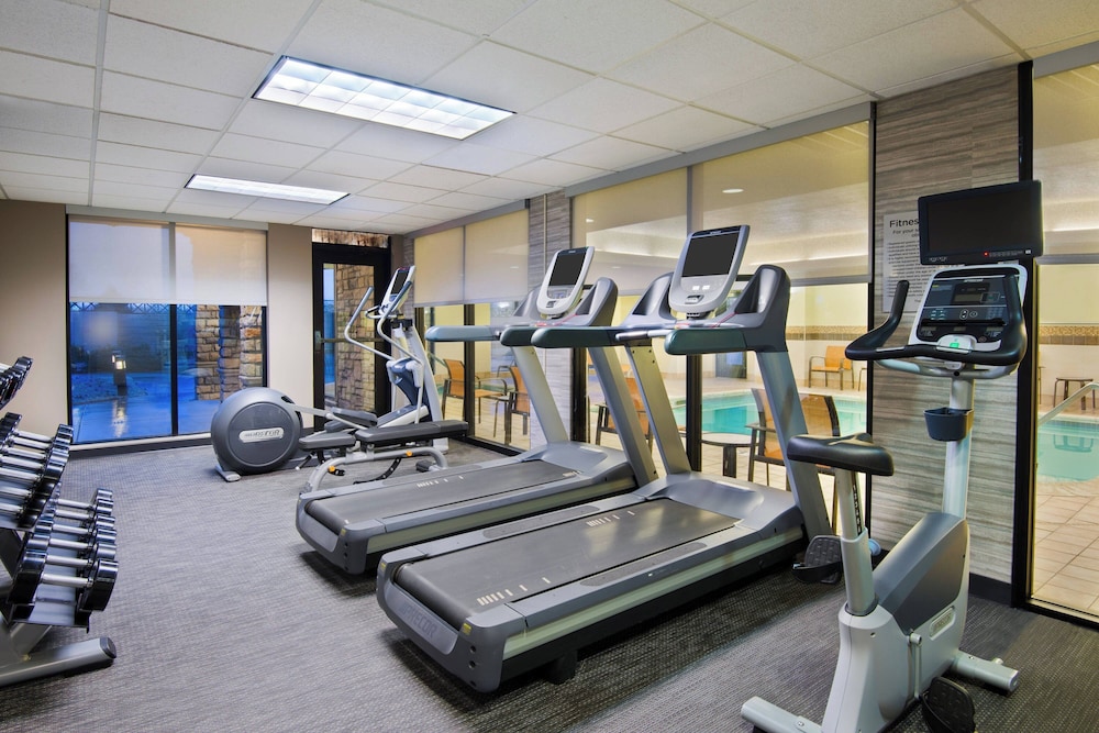 Courtyard by Marriott Springfield Airport - photo 32