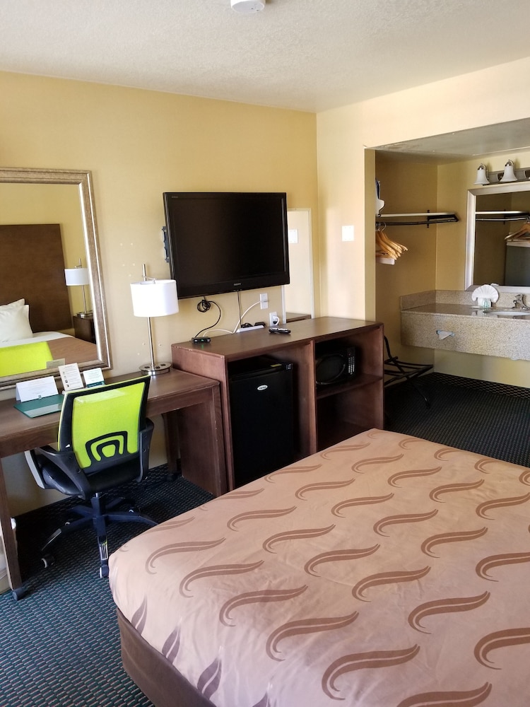 Econo lodge Flagstaff East I 40 - photo 12