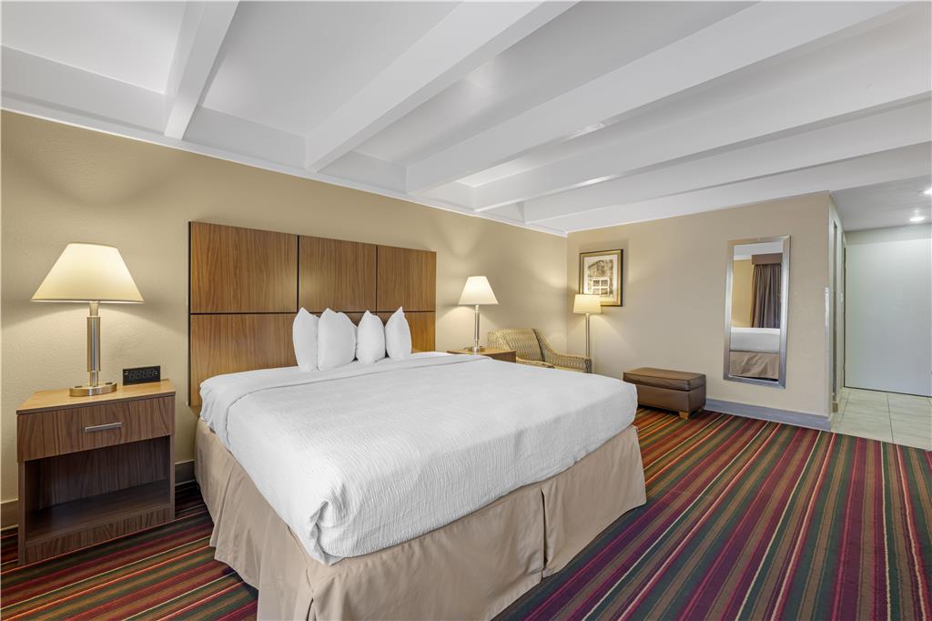 Best Western El Rancho Palacio - photo 10