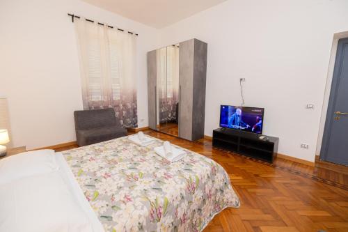 Adriana sweet apartment — 4-Star Luxury Hotel in Rome, Italy