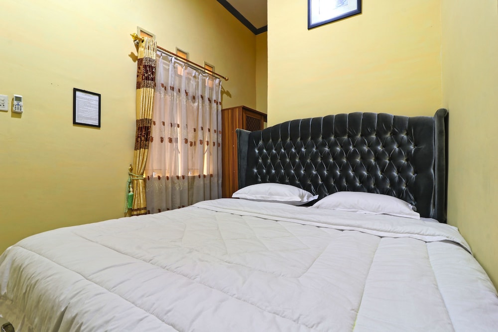 Wisma Barokah Syariah — hotel in Tebing Tinggi